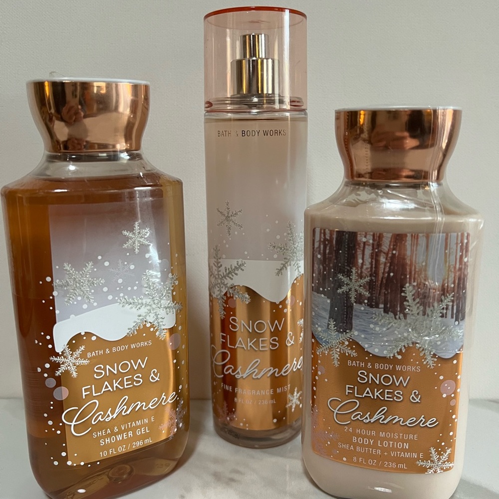 Bath & Body Works- Snowflakes and Cashmere Bundle